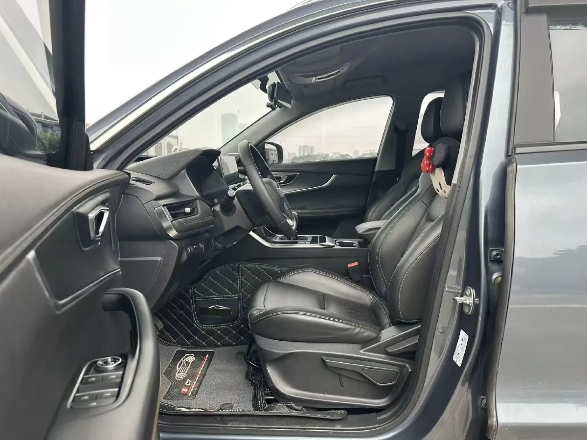 2019 Chery Tiggo 8 1.5T 156HP L4 6MT,autocango,china used car exporter,china ev exporter,chinese used car exporter,chinese used ev exporter