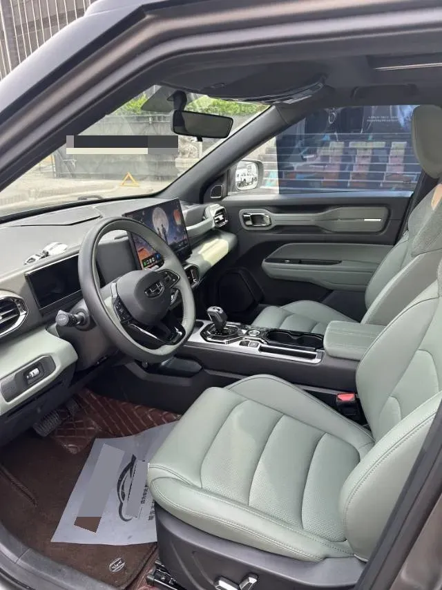 2025 Geely Cowboy 1.5T 181HP L4 7DCT,autocango,china used car exporter,china ev exporter,chinese used car exporter,chinese used ev exporter