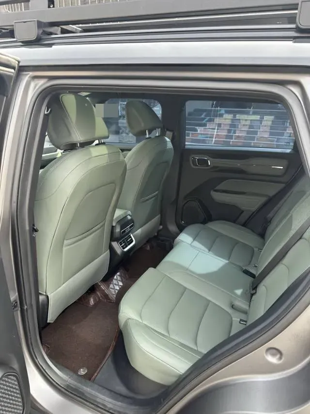 2025 Geely Cowboy 1.5T 181HP L4 7DCT,autocango,china used car exporter,china ev exporter,chinese used car exporter,chinese used ev exporter