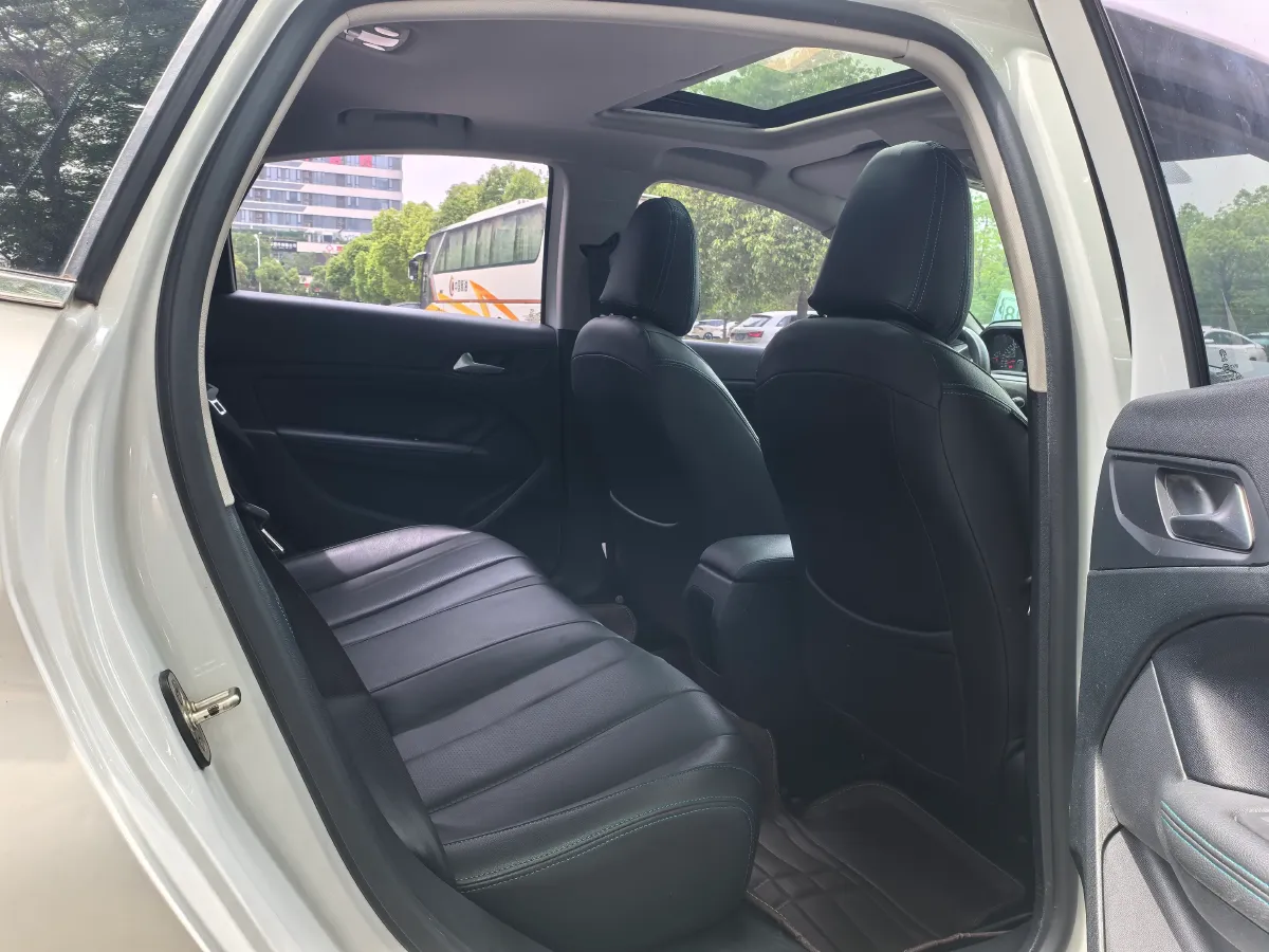 2019 Peugeot 308 1.6L 117HP L4 6AT,autocango,china used car exporter,china ev exporter,chinese used car exporter,chinese used ev exporter