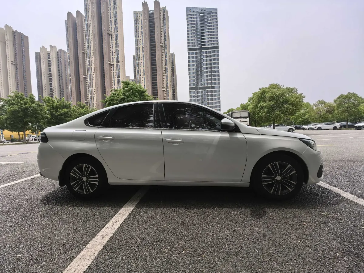 2019 Peugeot 308 1.6L 117HP L4 6AT,autocango,china used car exporter,china ev exporter,chinese used car exporter,chinese used ev exporter