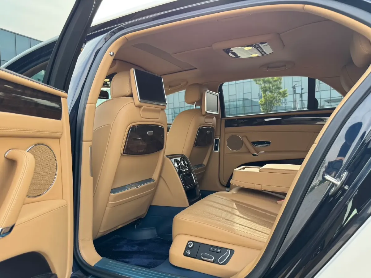 2016 Bentley Flying Spur 4.0T 507HP V8 8AT,autocango,china used car exporter,china ev exporter,chinese used car exporter,chinese used ev exporter