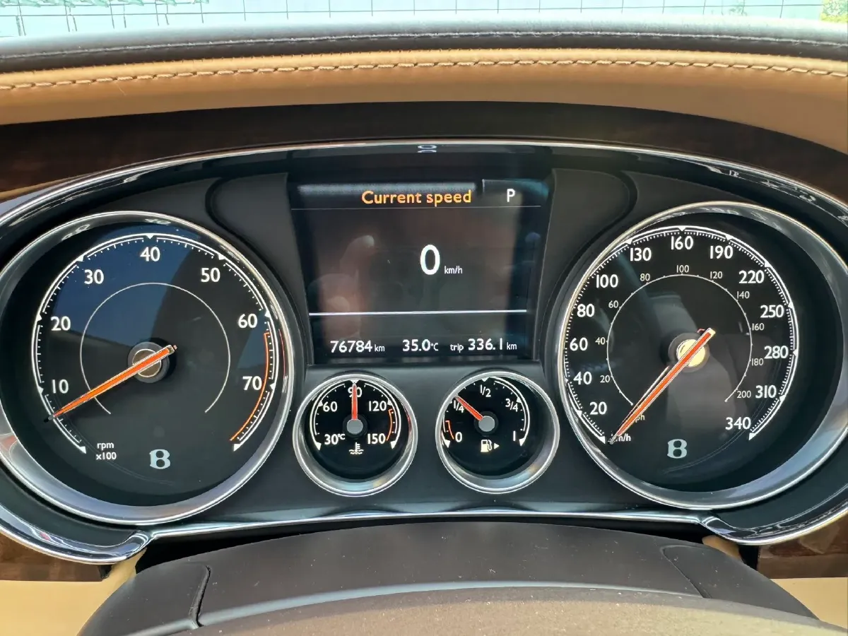 2016 Bentley Flying Spur 4.0T 507HP V8 8AT,autocango,china used car exporter,china ev exporter,chinese used car exporter,chinese used ev exporter