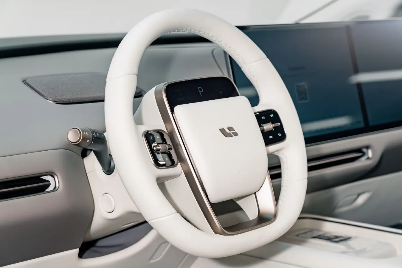 2025 Li i8 BEV,autocango,china used car exporter,china ev exporter,chinese used car exporter,chinese used ev exporter
