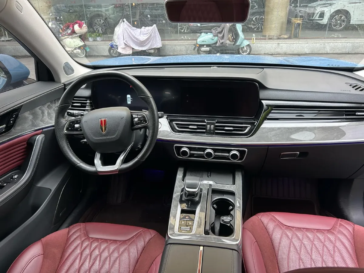 2023 HongQi HS5 2.0T 252HP L4 8AT,autocango,china used car exporter,china ev exporter,chinese used car exporter,chinese used ev exporter