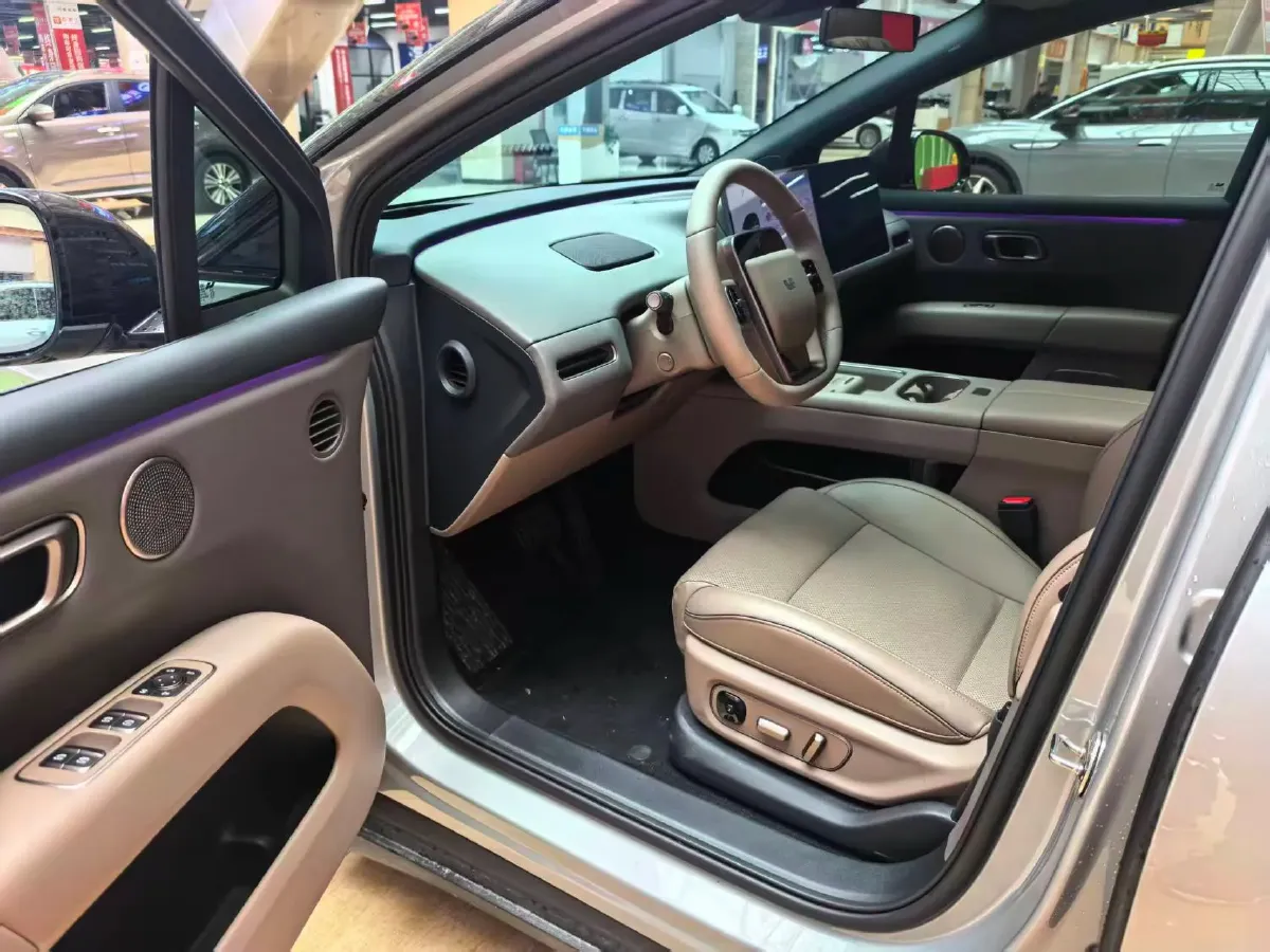 2025 Li i6 BEV,autocango,china used car exporter,china ev exporter,chinese used car exporter,chinese used ev exporter