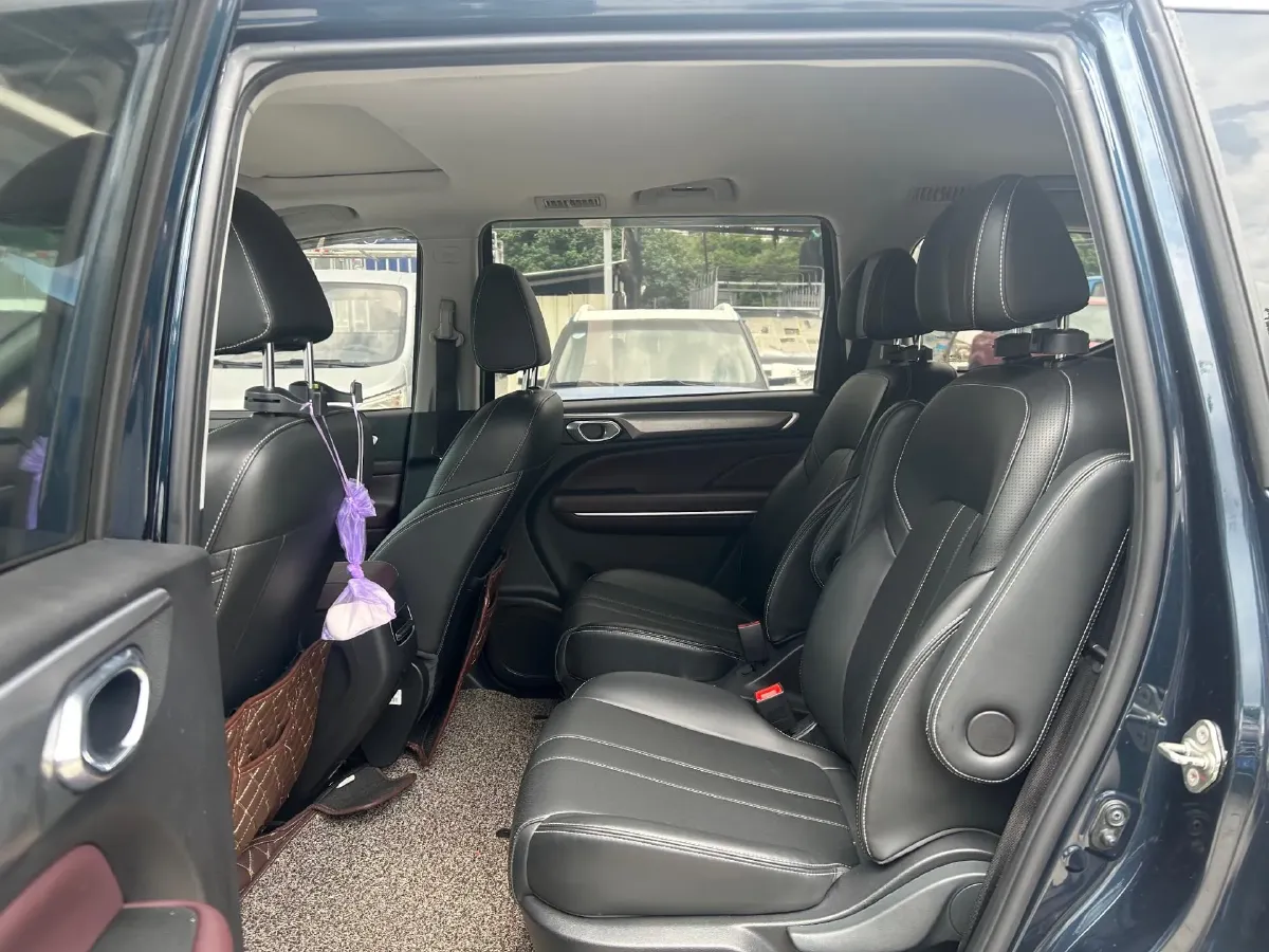 2021 GAC Trumpchi M6 1.5T 169HP L4 7DCT,autocango,china used car exporter,china ev exporter,chinese used car exporter,chinese used ev exporter