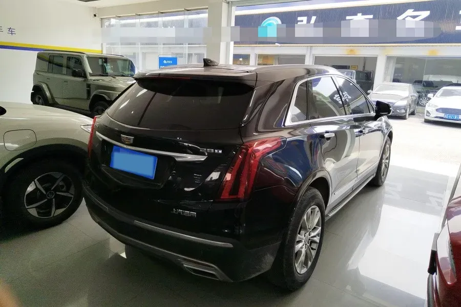 2022 Cadillac XT5 2.0T 237HP L4 9AT,autocango,china used car exporter,china ev exporter,chinese used car exporter,chinese used ev exporter