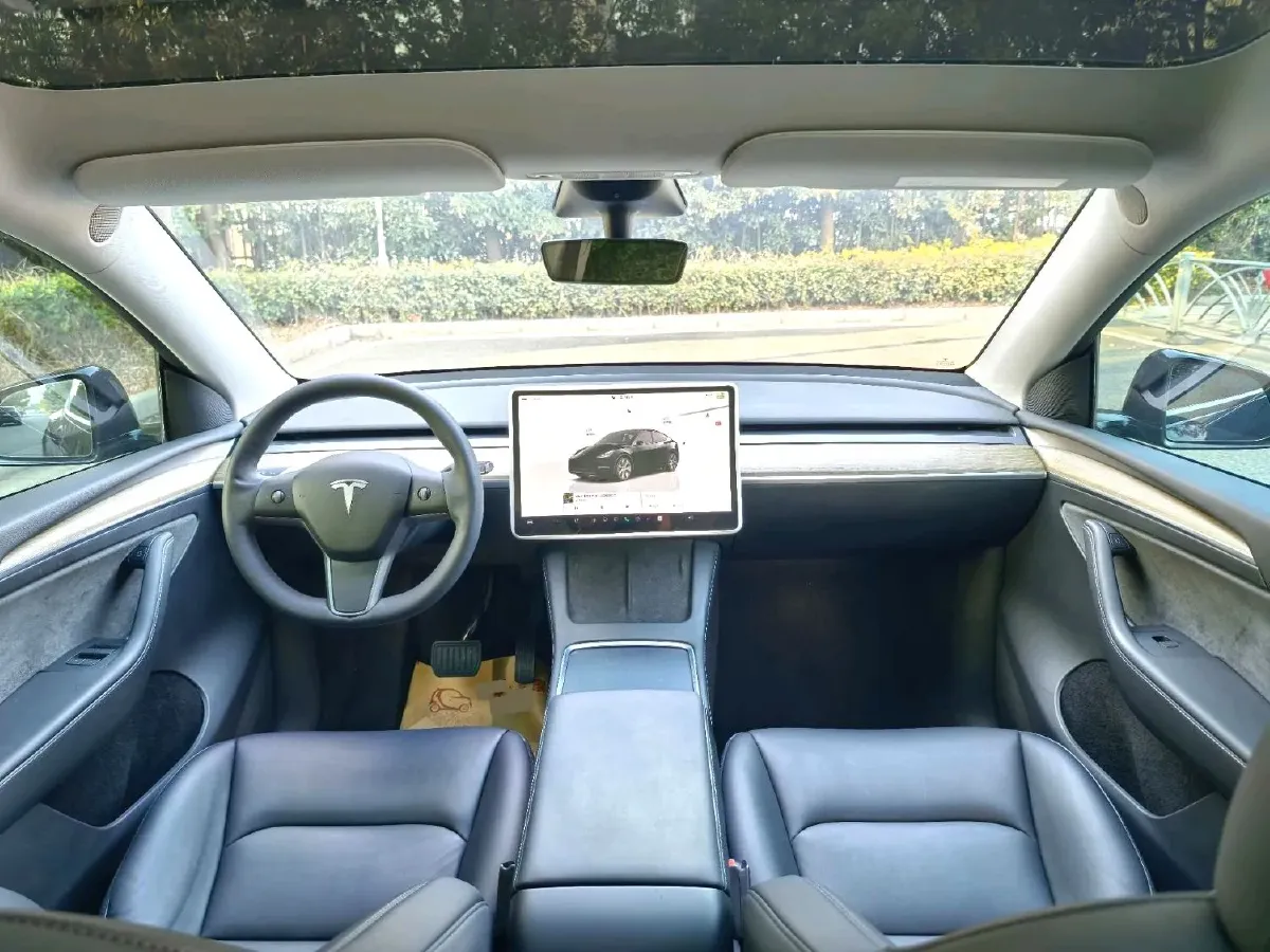 2022 Tesla Model Y BEV 60KWH,autocango,china used car exporter,china ev exporter,chinese used car exporter,chinese used ev exporter