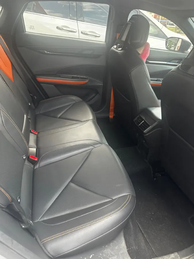 2023 ChangAn UNI-V 1.5T 188HP L4 7DCT,autocango,china used car exporter,china ev exporter,chinese used car exporter,chinese used ev exporter