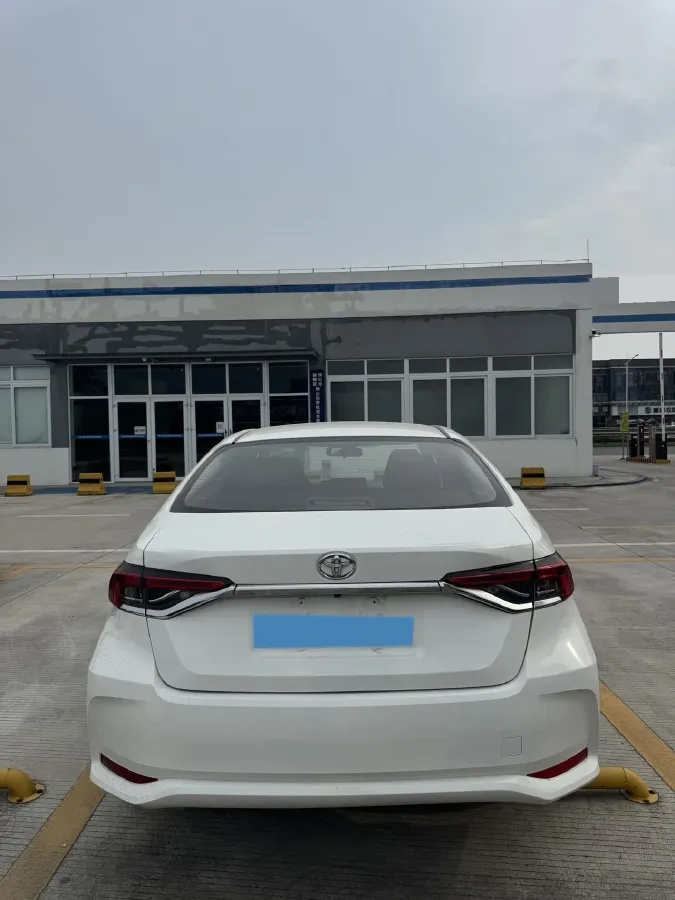 2022 Toyota Corolla 1.2T 116HP L4 CVT,autocango,china used car exporter,china ev exporter,chinese used car exporter,chinese used ev exporter