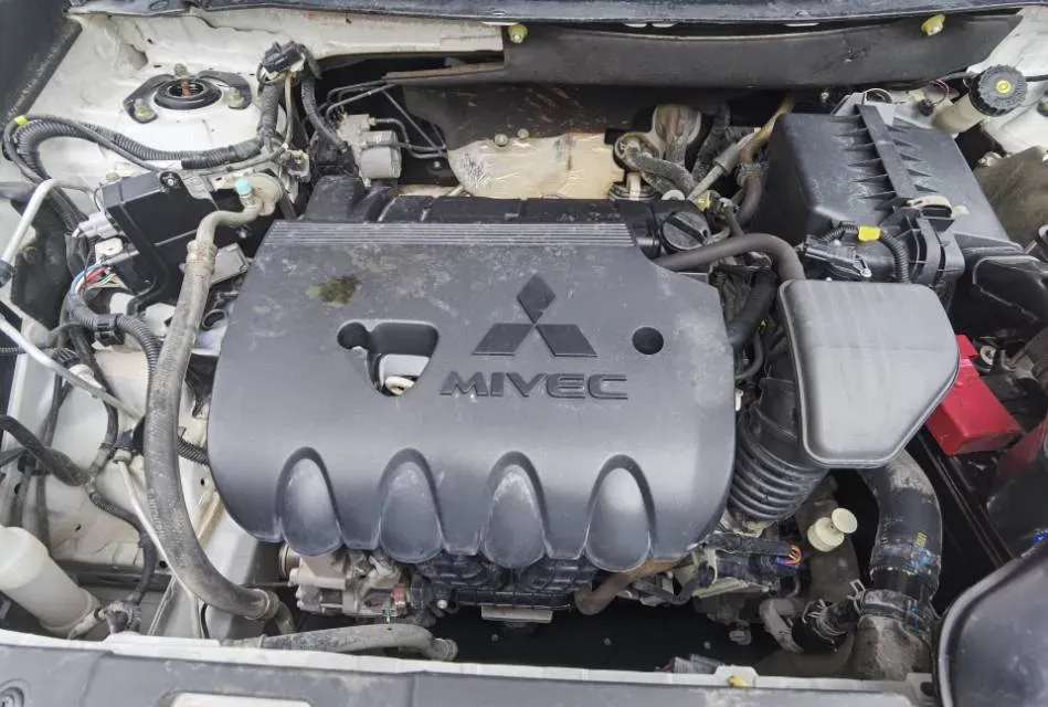 2019 Mitsubishi Outlander 2.0L 166HP L4 CVT,autocango,china used car exporter,china ev exporter,chinese used car exporter,chinese used ev exporter