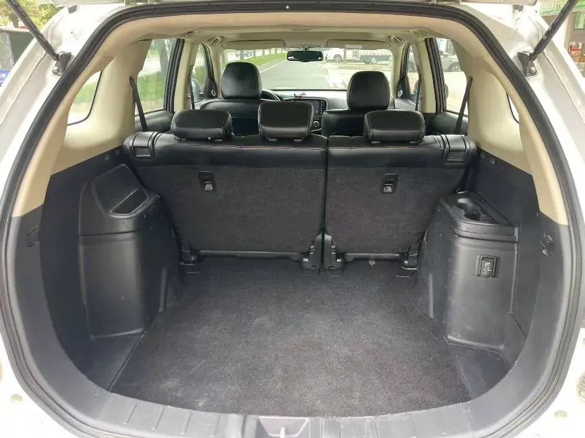 2019 Mitsubishi Outlander 2.0L 166HP L4 CVT,autocango,china used car exporter,china ev exporter,chinese used car exporter,chinese used ev exporter