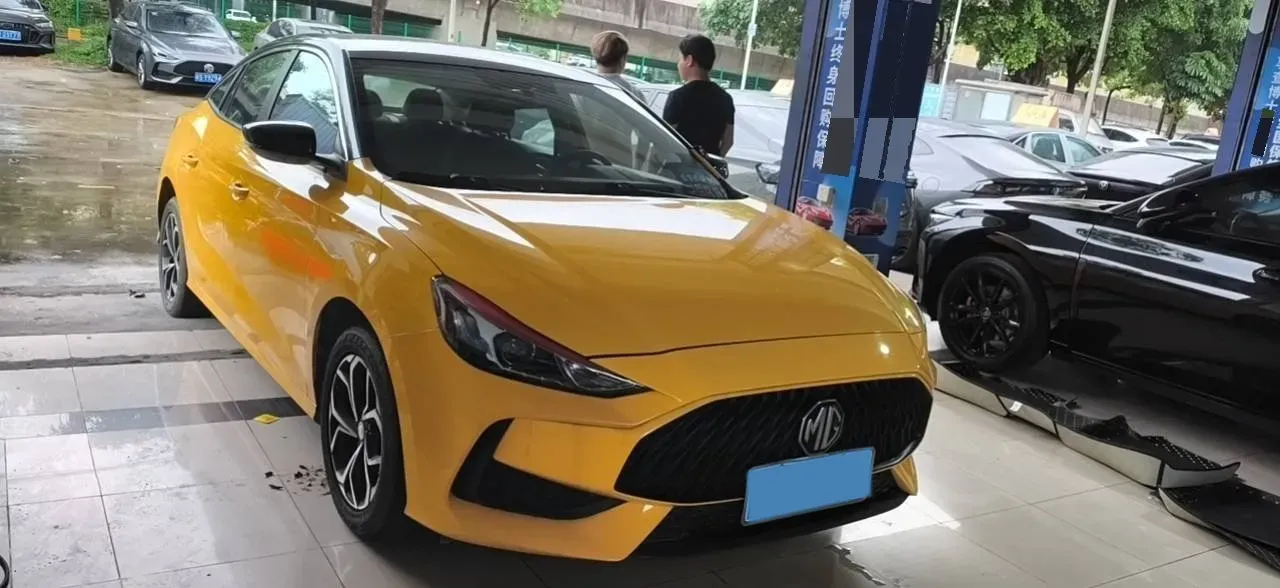 2021 MG 5 1.5L 120HP L4 5MT,autocango,china used car exporter,china ev exporter,chinese used car exporter,chinese used ev exporter