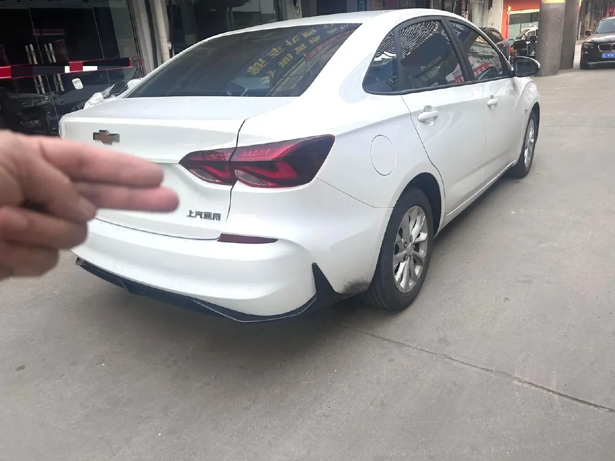 2023 Chevrolet Monza 1.5L 113HP L4 6DCT,autocango,china used car exporter,china ev exporter,chinese used car exporter,chinese used ev exporter
