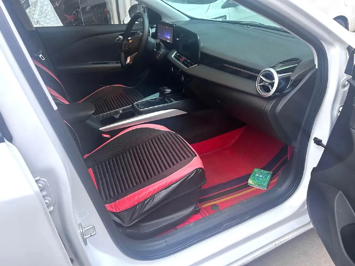 2023 Chevrolet Monza 1.5L 113HP L4 6DCT,autocango,china used car exporter,china ev exporter,chinese used car exporter,chinese used ev exporter