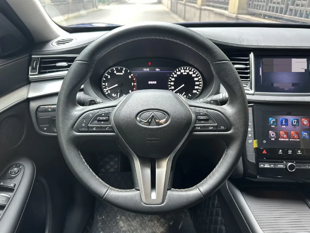 2022 Infiniti QX50 2.0T 245HP L4 CVT,autocango,china used car exporter,china ev exporter,chinese used car exporter,chinese used ev exporter