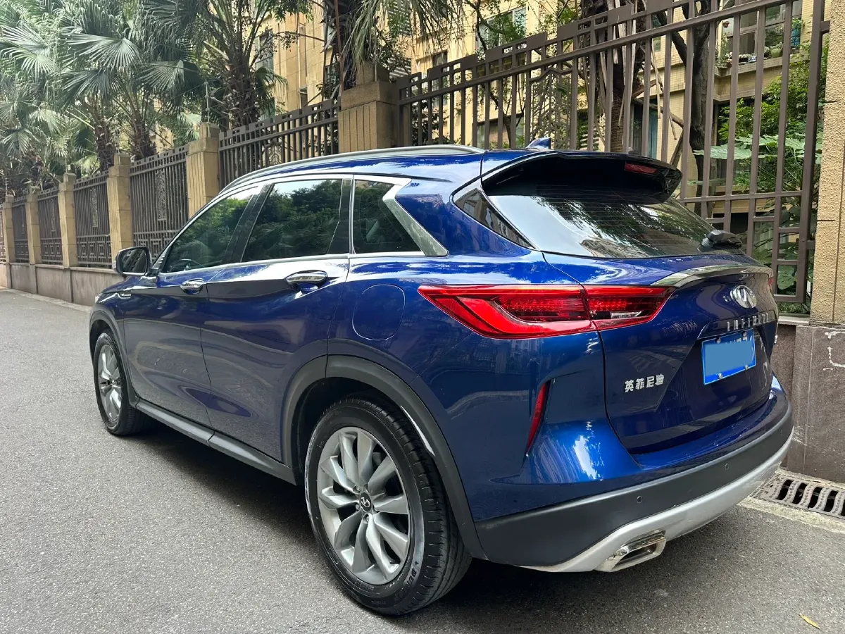 2022 Infiniti QX50 2.0T 245HP L4 CVT,autocango,china used car exporter,china ev exporter,chinese used car exporter,chinese used ev exporter