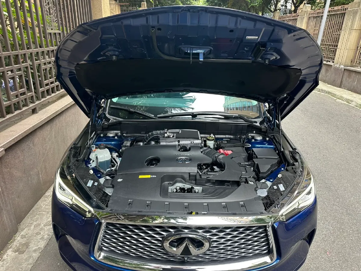 2022 Infiniti QX50 2.0T 245HP L4 CVT,autocango,china used car exporter,china ev exporter,chinese used car exporter,chinese used ev exporter