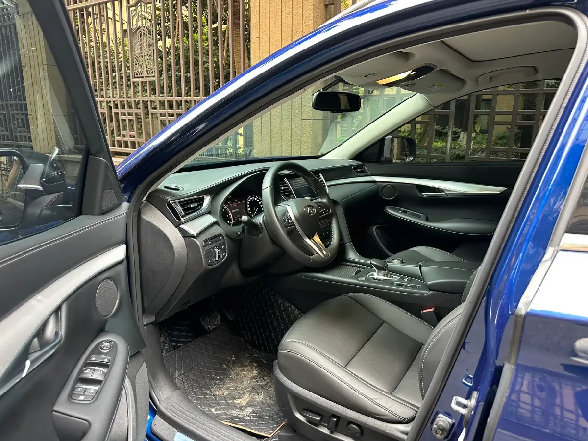 2022 Infiniti QX50 2.0T 245HP L4 CVT,autocango,china used car exporter,china ev exporter,chinese used car exporter,chinese used ev exporter