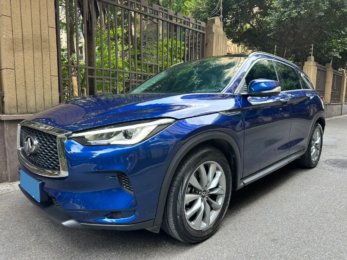 2022 Infiniti QX50 2.0T 245HP L4 CVT,autocango,china used car exporter,china ev exporter,chinese used car exporter,chinese used ev exporter