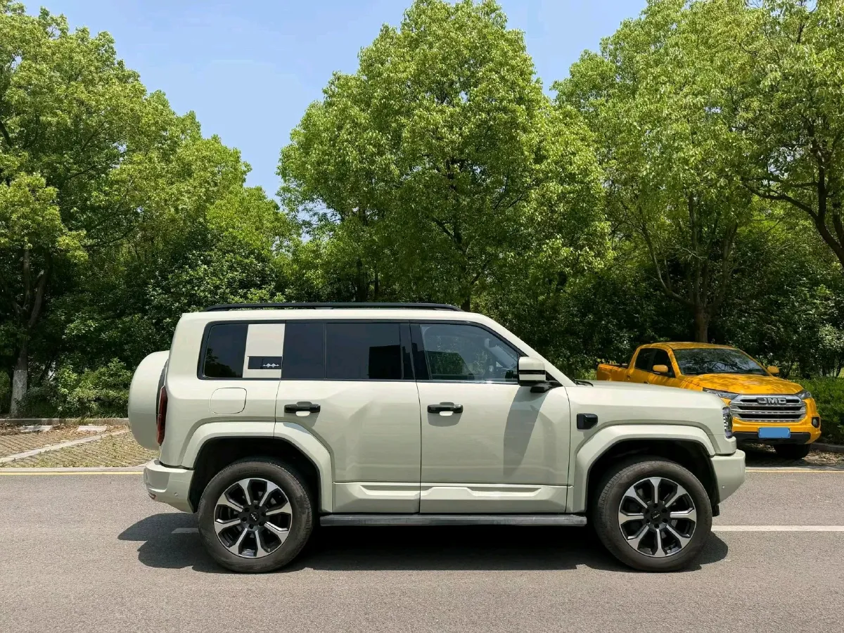 2025 FangChengBao Bao 5 1.5T 194HP L4 E-CVT PHEV 31.8KWH,autocango,china used car exporter,china ev exporter,chinese used car exporter,chinese used ev exporter