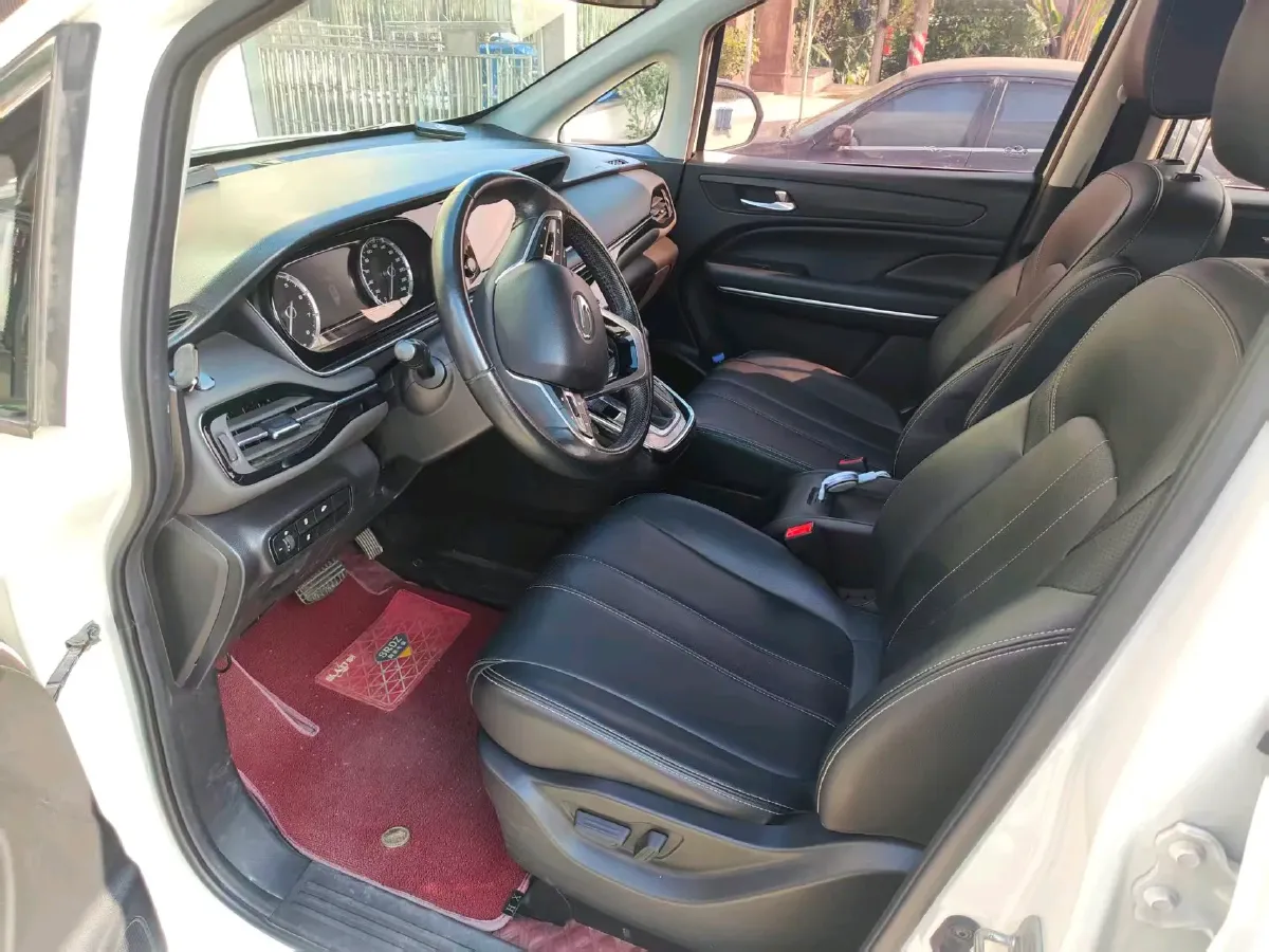 2021 GAC Trumpchi M6 1.5T 169HP L4 7DCT,autocango,china used car exporter,china ev exporter,chinese used car exporter,chinese used ev exporter