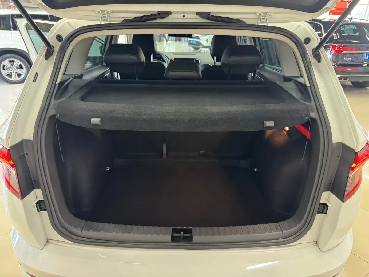 2023 Skoda Karoq 1.4T 150HP L4 7DCT,autocango,china used car exporter,china ev exporter,chinese used car exporter,chinese used ev exporter