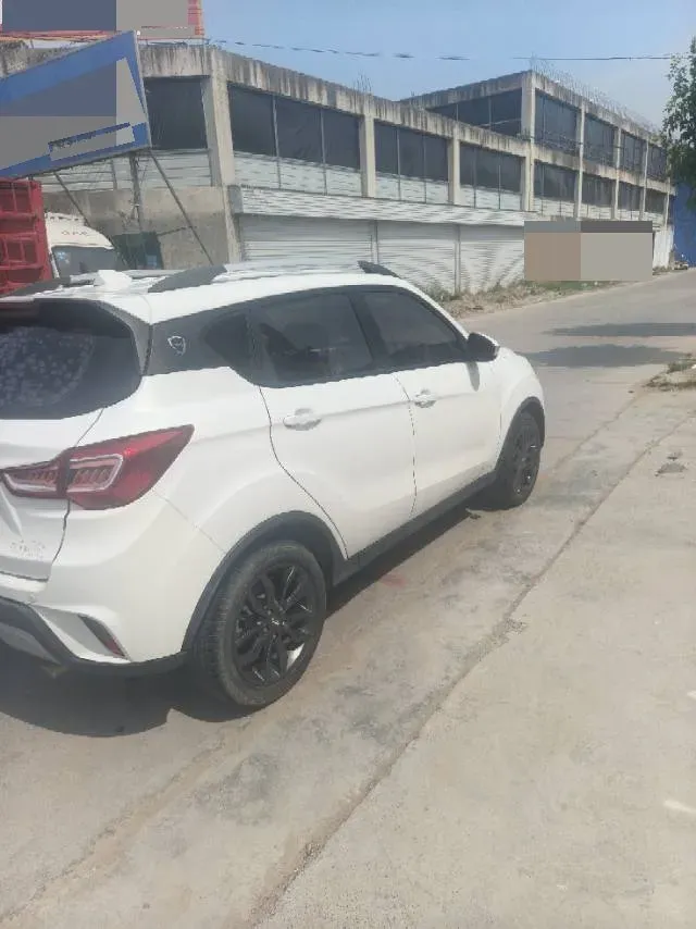 2017 Landwind X2 1.6L 125HP L4 4AT,autocango,china used car exporter,china ev exporter,chinese used car exporter,chinese used ev exporter
