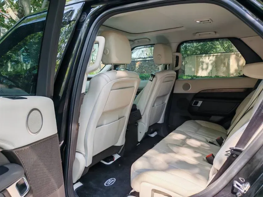 2017 Land Rover Discovery 3.0T 340HP V6 8AT,autocango,china used car exporter,china ev exporter,chinese used car exporter,chinese used ev exporter