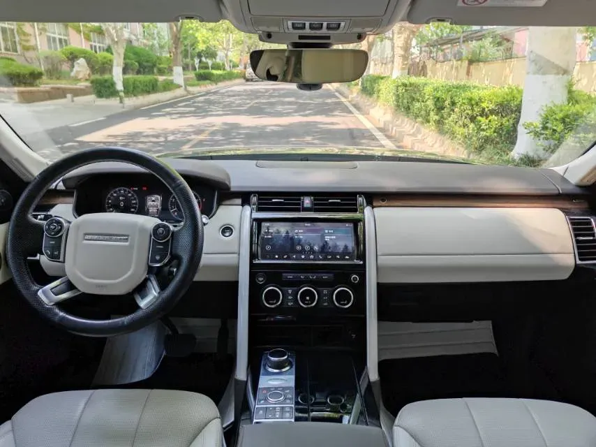 2017 Land Rover Discovery 3.0T 340HP V6 8AT,autocango,china used car exporter,china ev exporter,chinese used car exporter,chinese used ev exporter