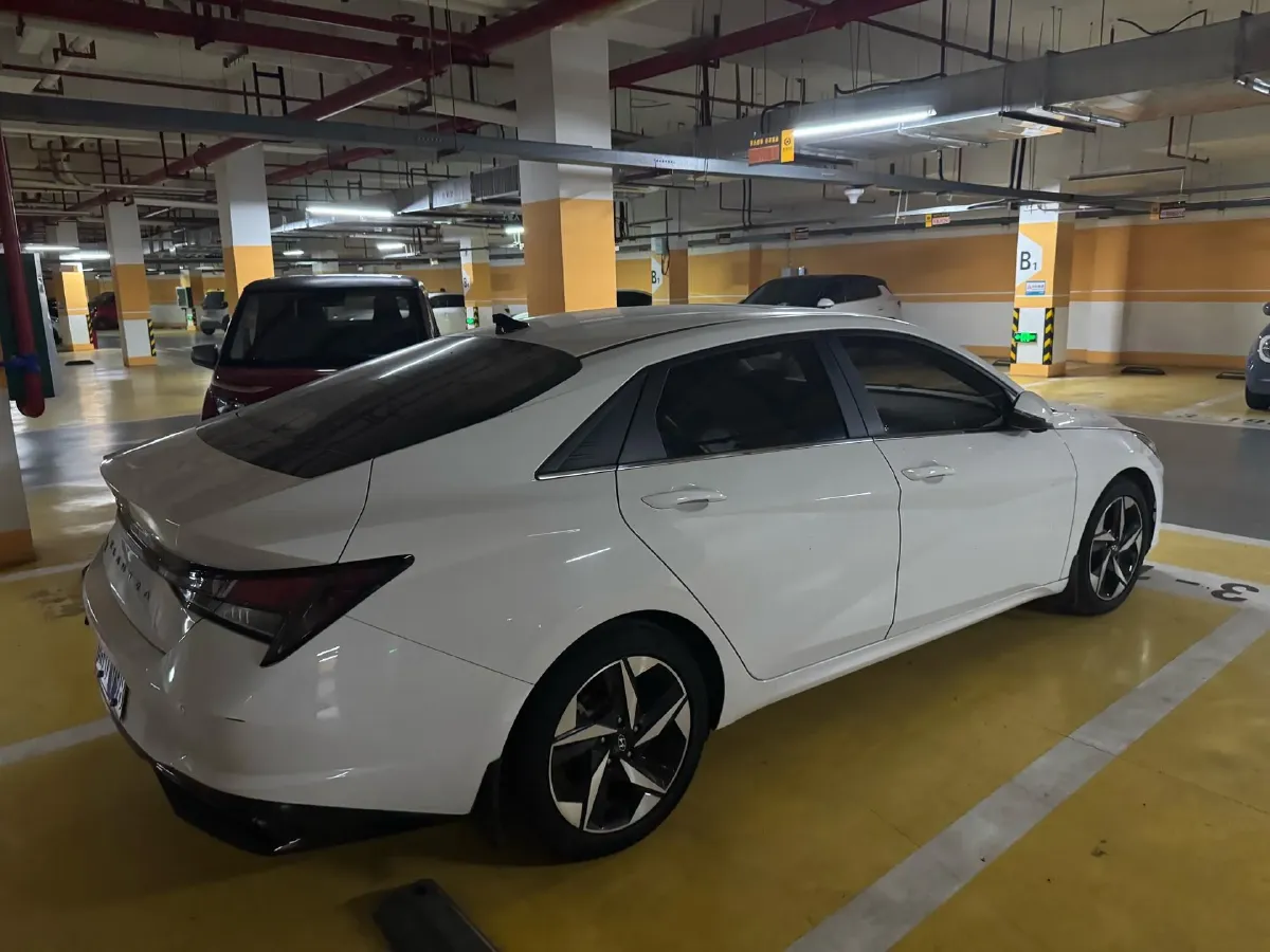 2022 Hyundai Elantra 1.5L 115HP L4 CVT,autocango,china used car exporter,china ev exporter,chinese used car exporter,chinese used ev exporter
