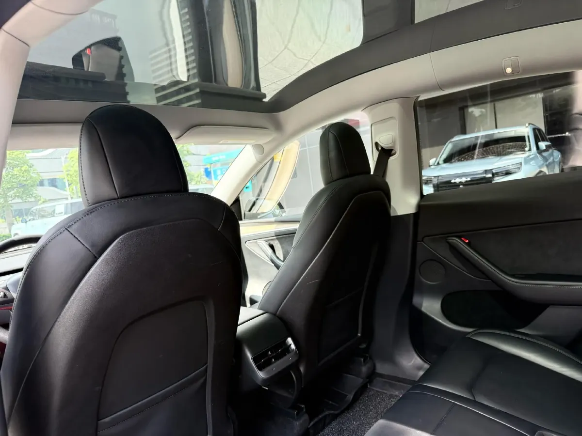 2022 Tesla Model Y BEV 60KWH,autocango,china used car exporter,china ev exporter,chinese used car exporter,chinese used ev exporter