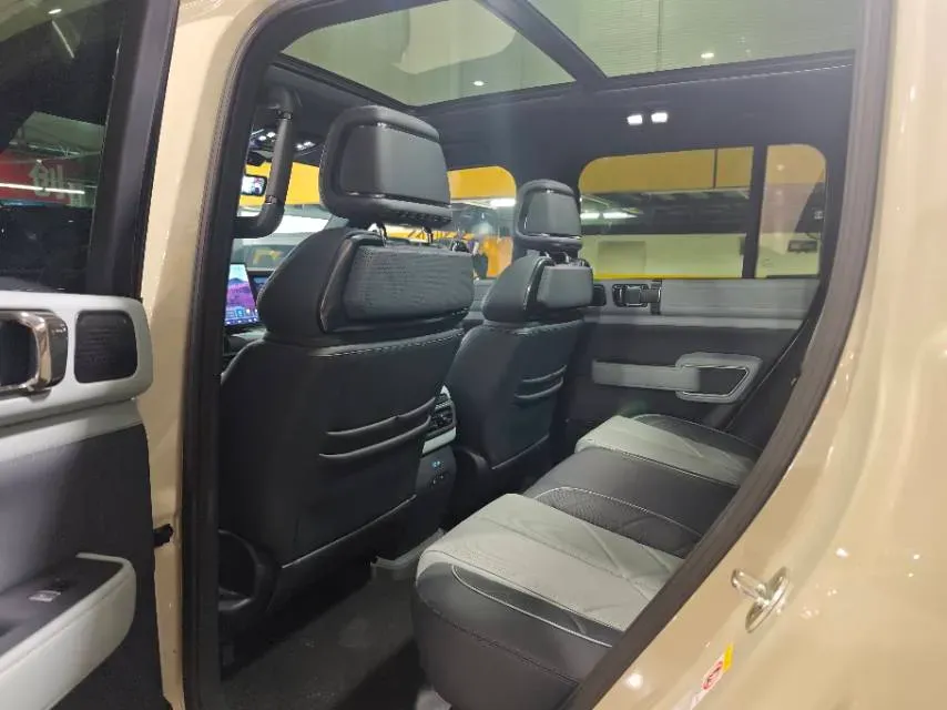 2023 FangChengBao Bao 5 1.5T 194HP L4 E-CVT PHEV 31.8KWH,autocango,china used car exporter,china ev exporter,chinese used car exporter,chinese used ev exporter