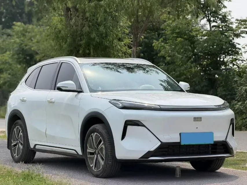 2025 LanDian E5 PLUS 1.5L 95HP L4 E-CVT PHEV 25KWH,autocango,china used car exporter,china ev exporter,chinese used car exporter,chinese used ev exporter