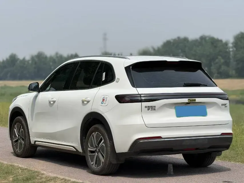 2025 LanDian E5 PLUS 1.5L 95HP L4 E-CVT PHEV 25KWH,autocango,china used car exporter,china ev exporter,chinese used car exporter,chinese used ev exporter