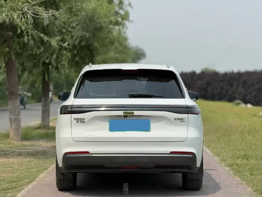 2025 LanDian E5 PLUS 1.5L 95HP L4 E-CVT PHEV 25KWH,autocango,china used car exporter,china ev exporter,chinese used car exporter,chinese used ev exporter