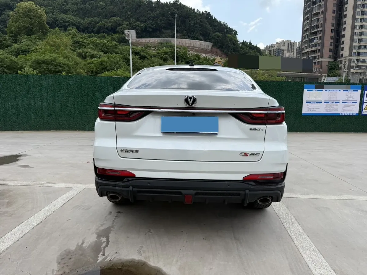 2021 ChangAn CS85 Coupe 1.5T 178HP L4 7DCT,autocango,china used car exporter,china ev exporter,chinese used car exporter,chinese used ev exporter