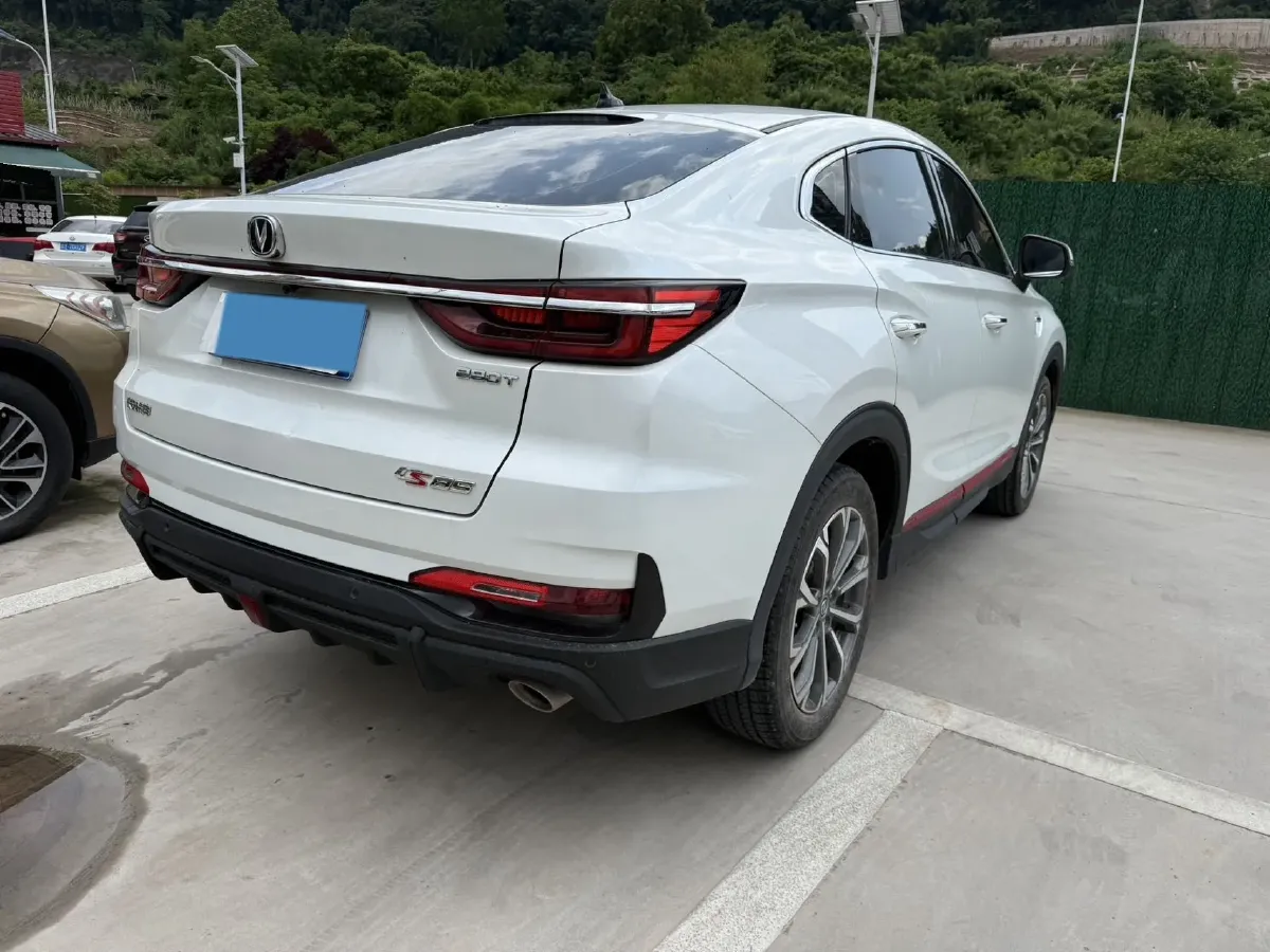 2021 ChangAn CS85 Coupe 1.5T 178HP L4 7DCT,autocango,china used car exporter,china ev exporter,chinese used car exporter,chinese used ev exporter