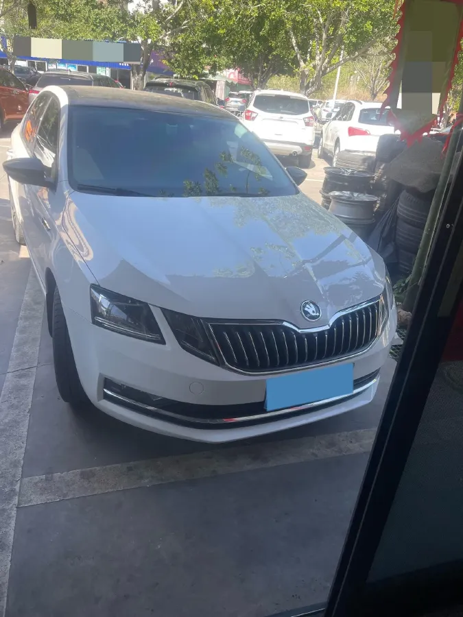 2018 Skoda Octavia 1.4T 150HP L4 7DCT,autocango,china used car exporter,china ev exporter,chinese used car exporter,chinese used ev exporter