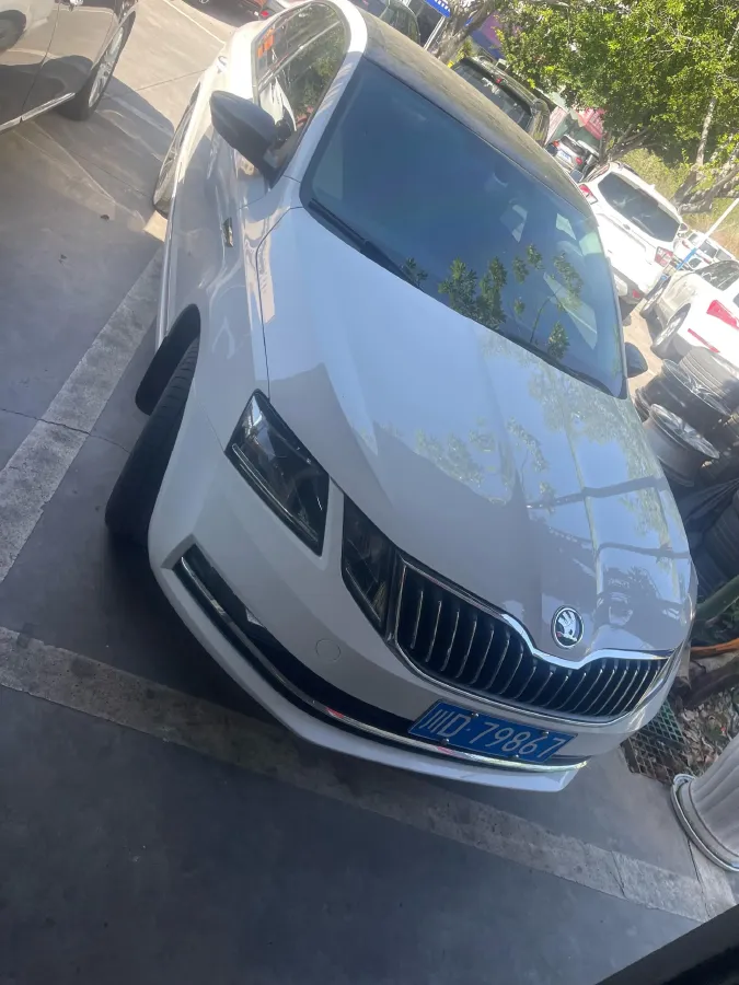 2018 Skoda Octavia 1.4T 150HP L4 7DCT,autocango,china used car exporter,china ev exporter,chinese used car exporter,chinese used ev exporter