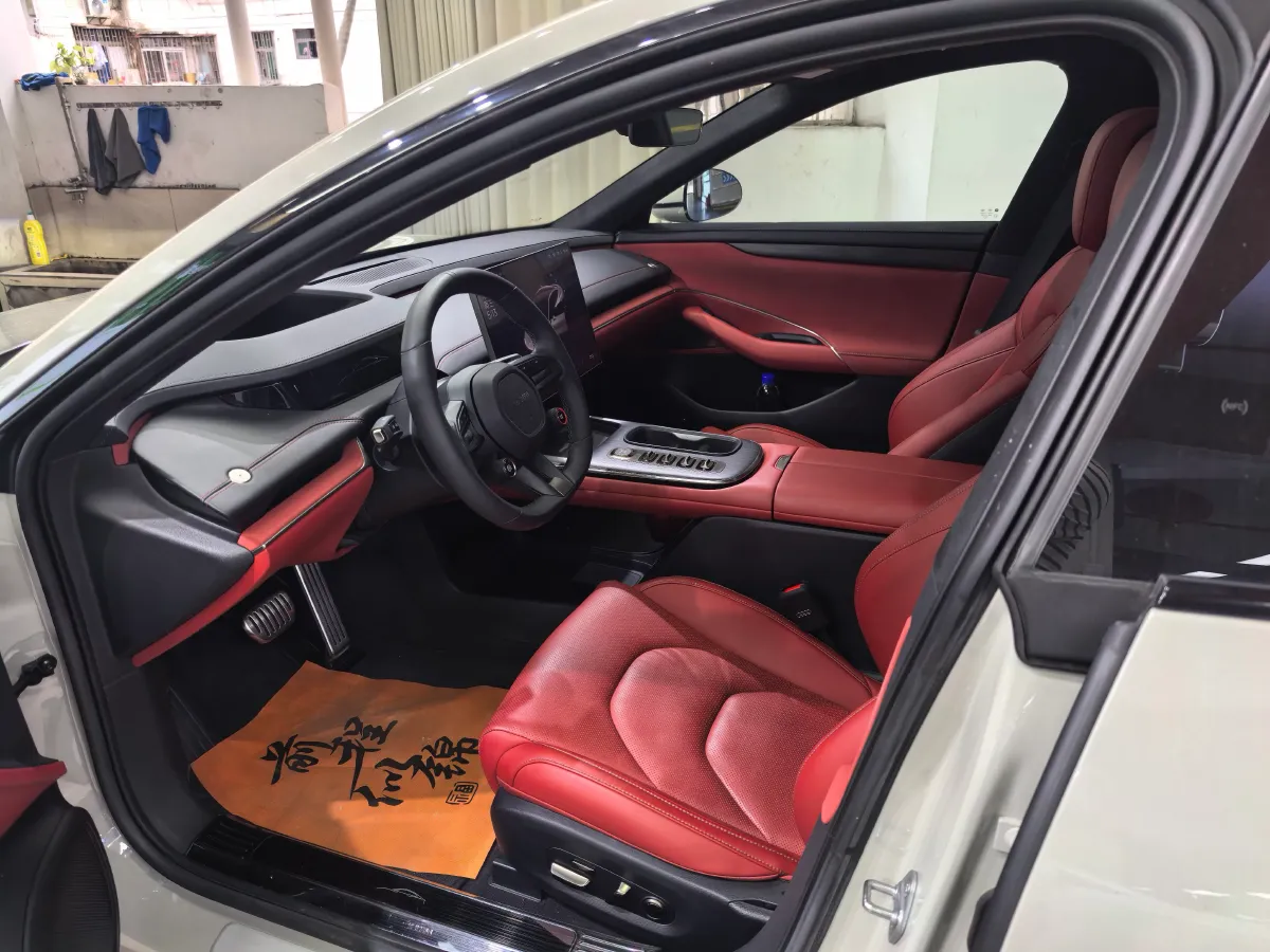 2024 MI SU7 BEV 101KWH,autocango,china used car exporter,china ev exporter,chinese used car exporter,chinese used ev exporter
