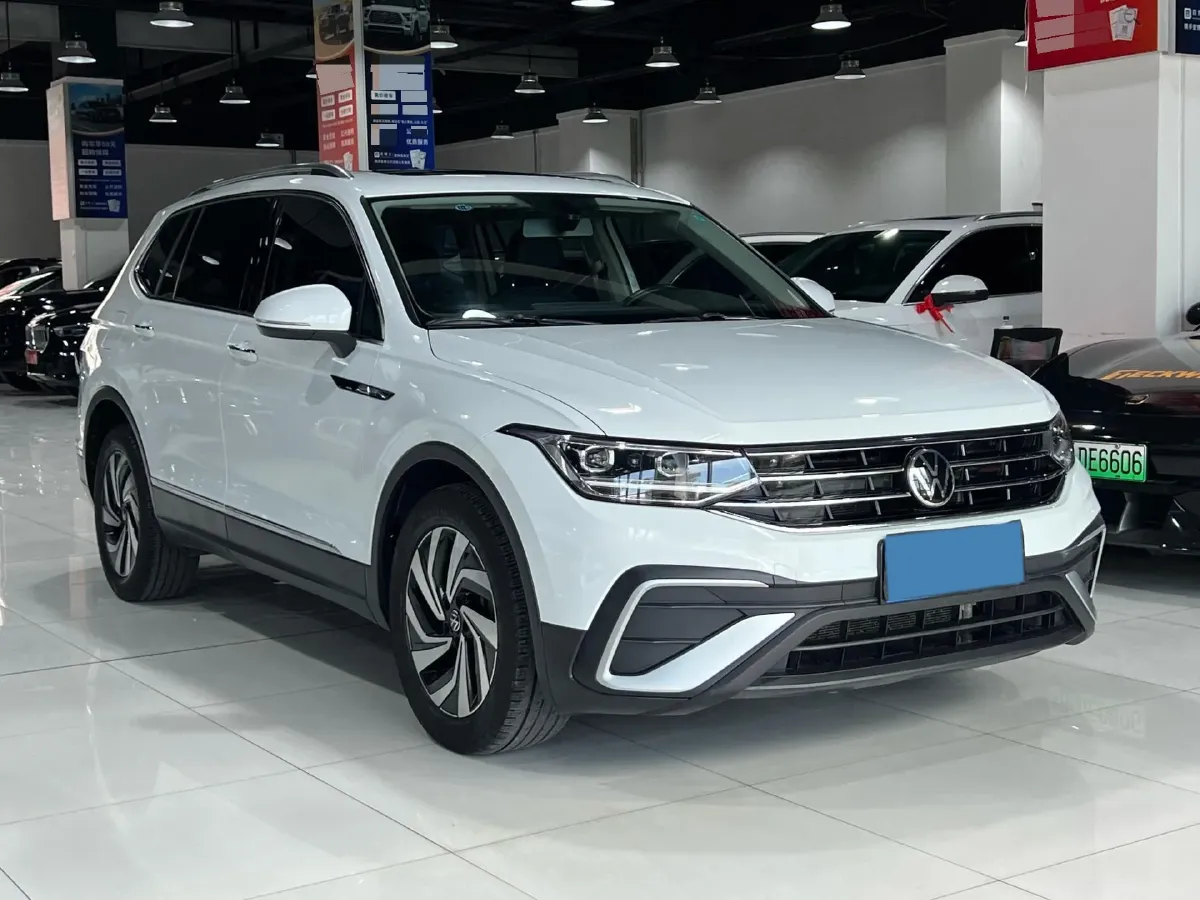 2023 Volkswagen Tiguan L 1.5T 160HP L4 7DCT,autocango,china used car exporter,china ev exporter,chinese used car exporter,chinese used ev exporter