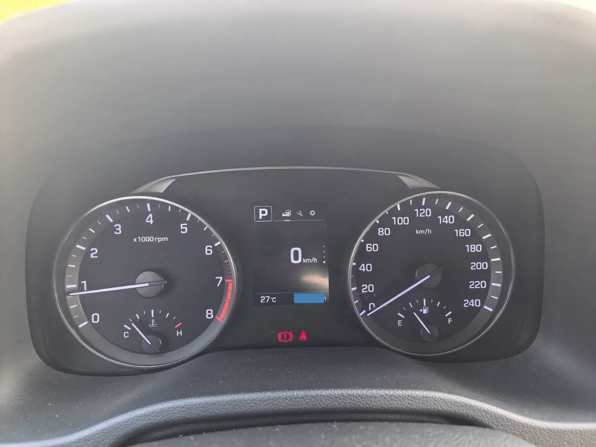 2016 Hyundai Elantra 1.6L 130HP L4 6AT,autocango,china used car exporter,china ev exporter,chinese used car exporter,chinese used ev exporter