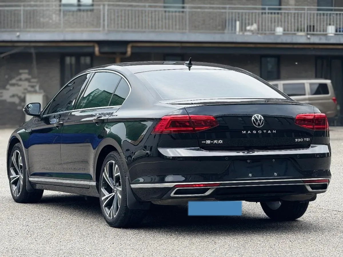 2020 Volkswagen Magotan 2.0T 186HP L4 7DCT,autocango,china used car exporter,china ev exporter,chinese used car exporter,chinese used ev exporter