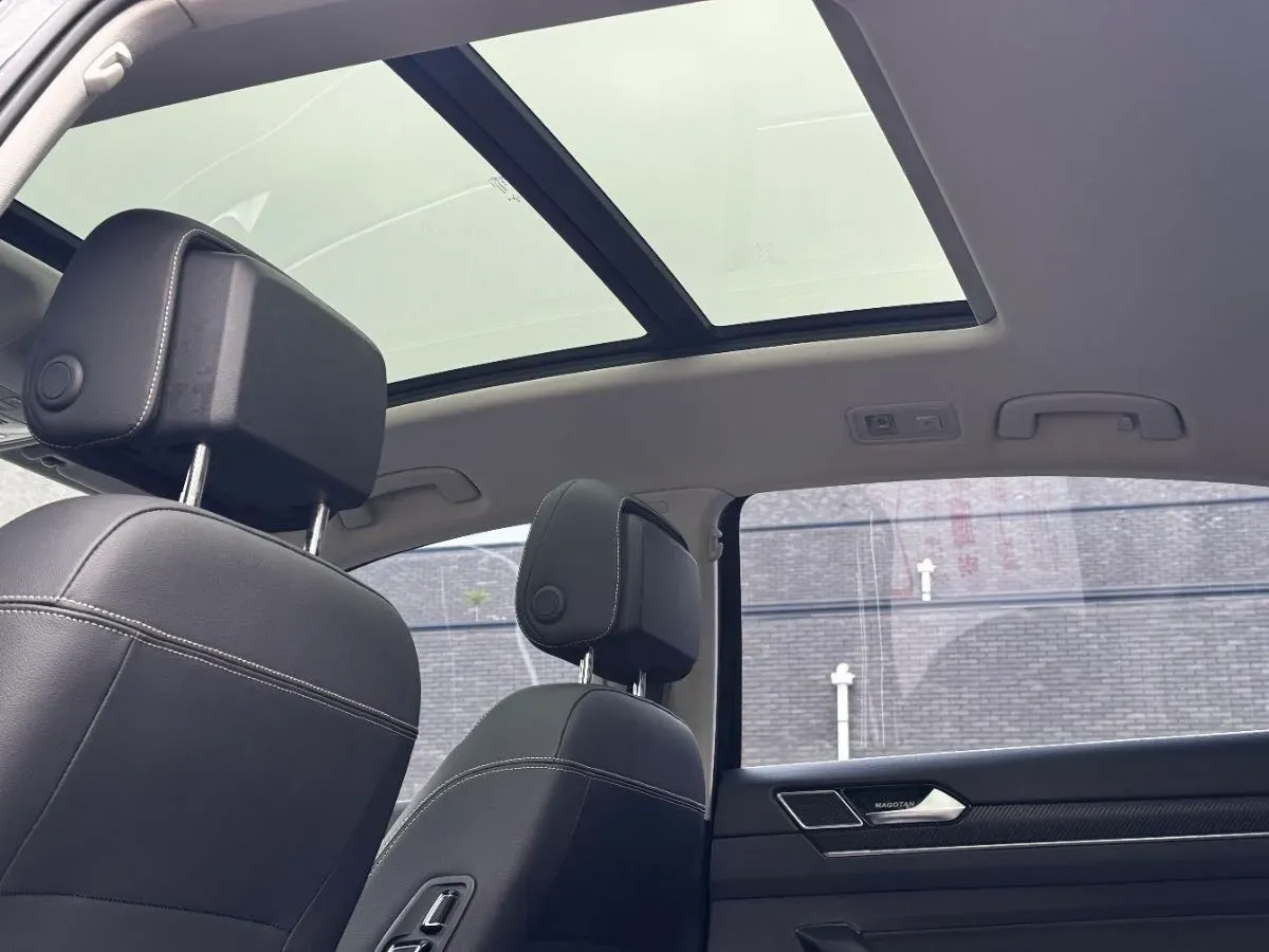 2020 Volkswagen Magotan 2.0T 186HP L4 7DCT,autocango,china used car exporter,china ev exporter,chinese used car exporter,chinese used ev exporter