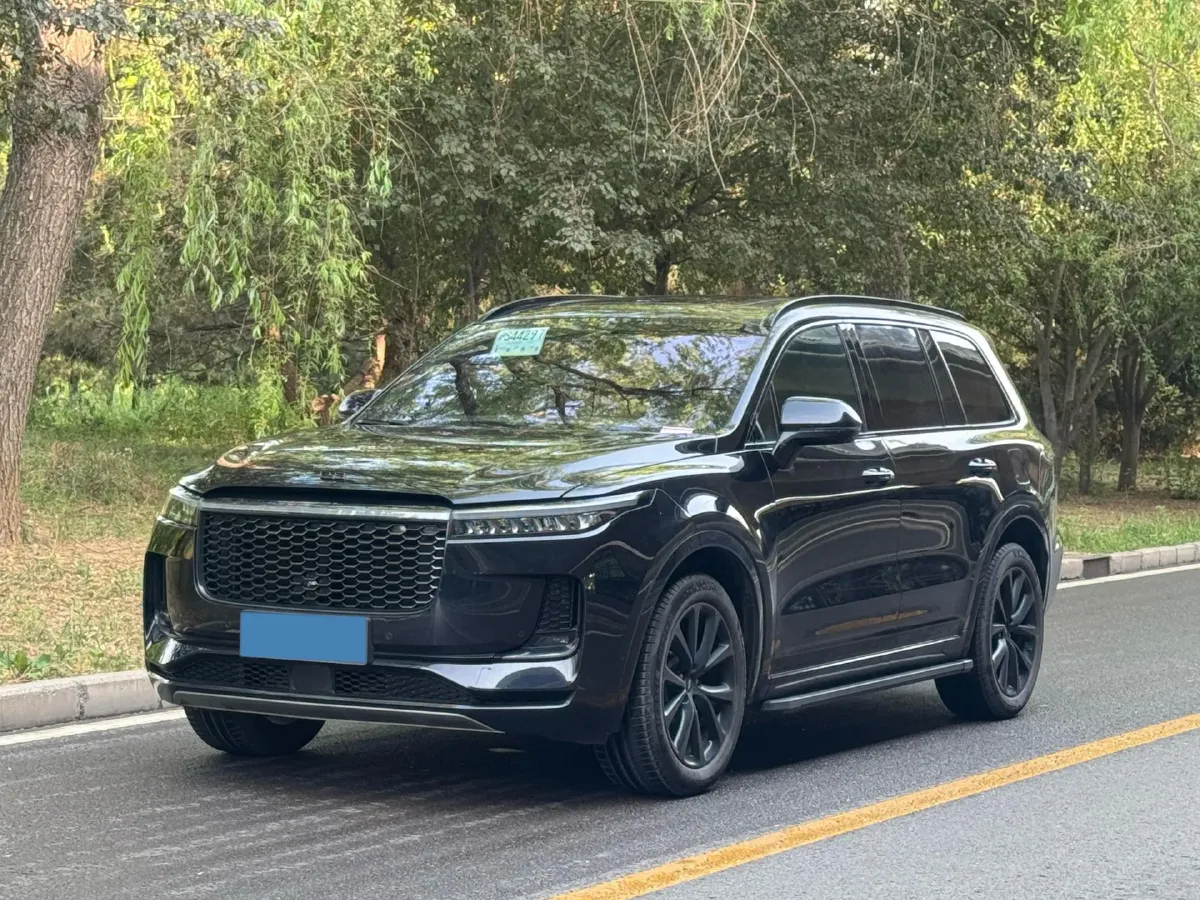 2021 Li ONE Range Extended 131HP REEV 40.5KWH,autocango,china used car exporter,china ev exporter,chinese used car exporter,chinese used ev exporter