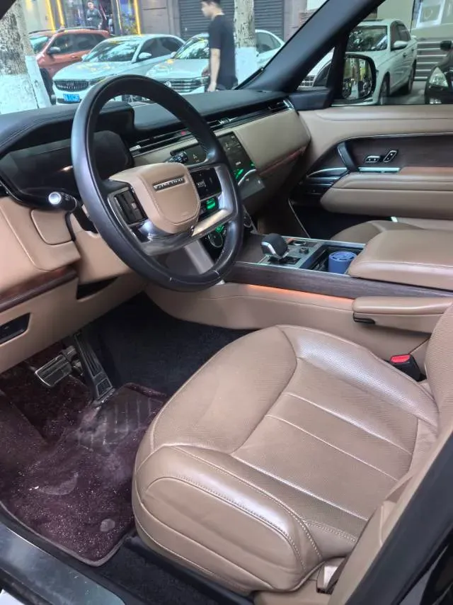 2024 Land Rover Range Rover 3.0T 400HP L6 8AT,autocango,china used car exporter,china ev exporter,chinese used car exporter,chinese used ev exporter