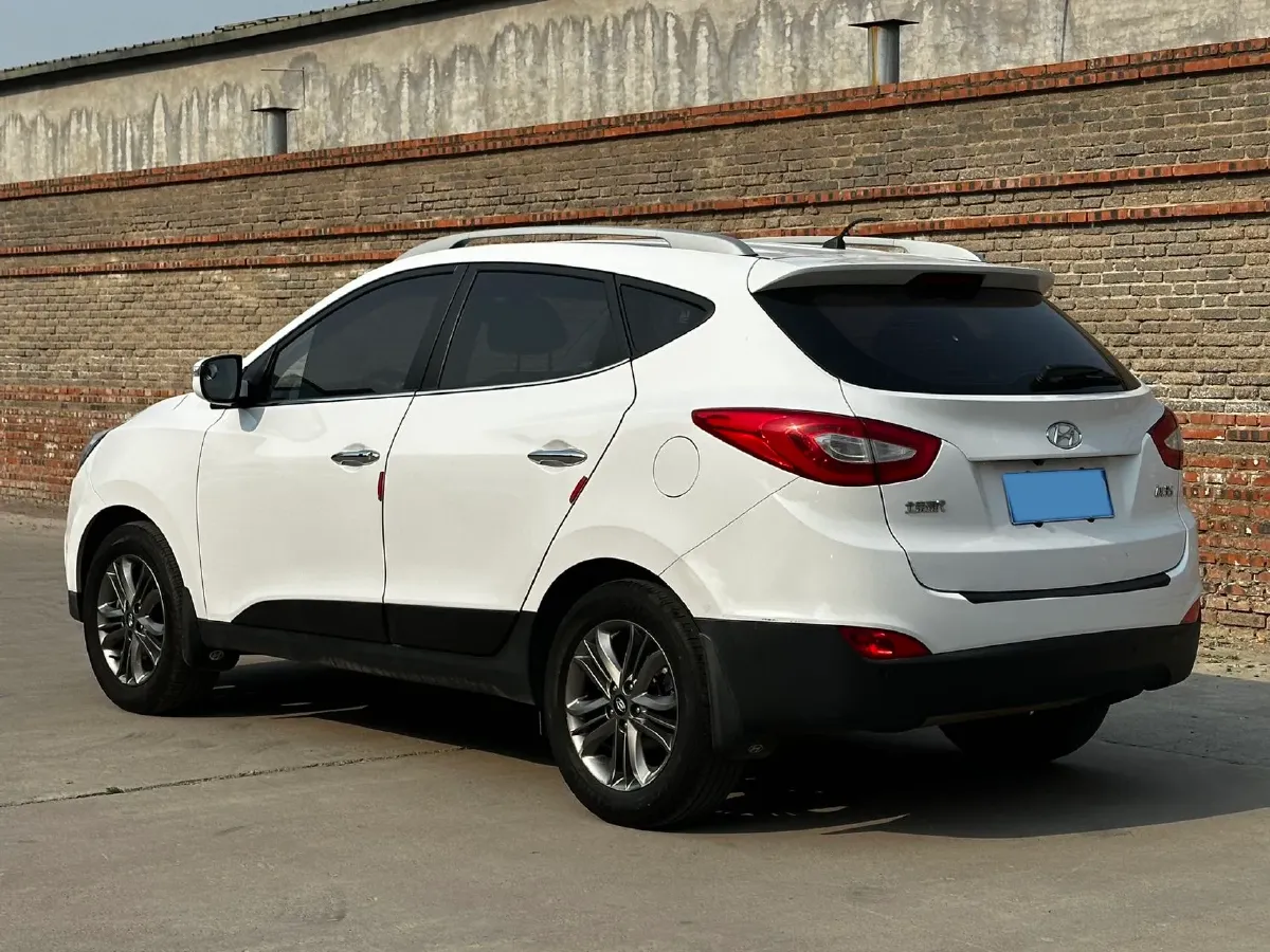 2015 Hyundai ix35 2.0L 160HP L4 6AT,autocango,china used car exporter,china ev exporter,chinese used car exporter,chinese used ev exporter