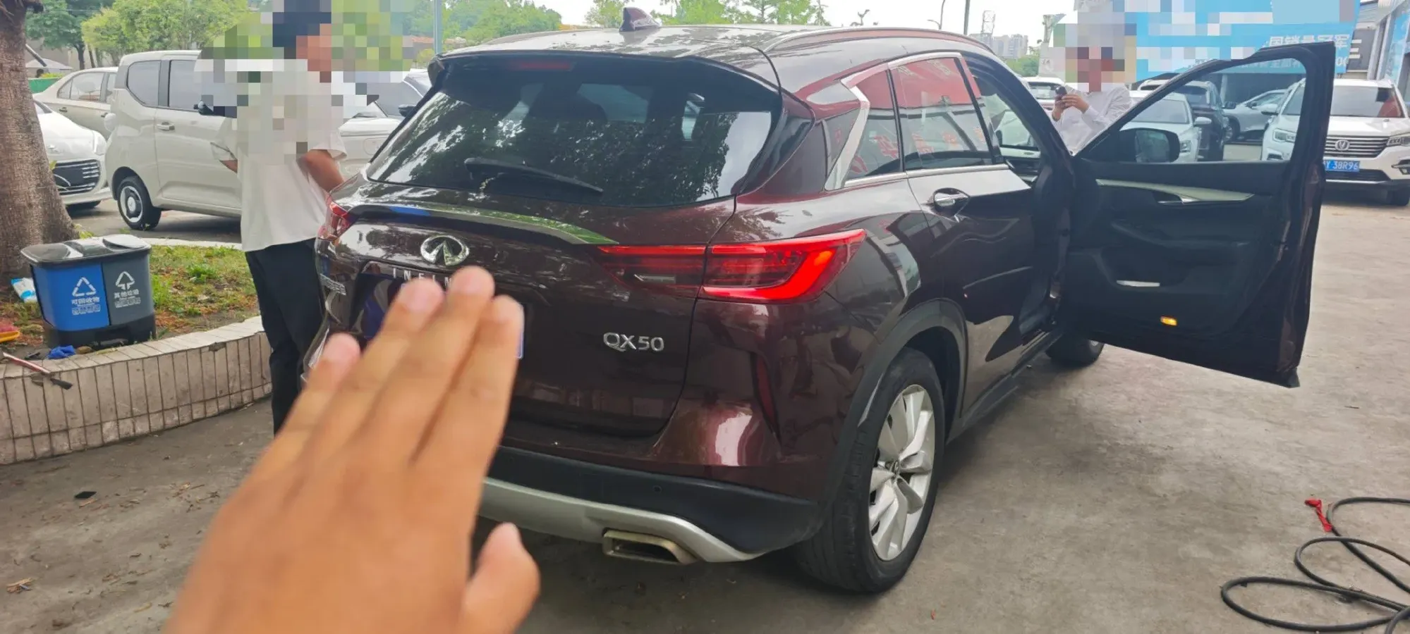 2018 Infiniti QX30 2.0T 211HP L4 7DCT,autocango,china used car exporter,china ev exporter,chinese used car exporter,chinese used ev exporter